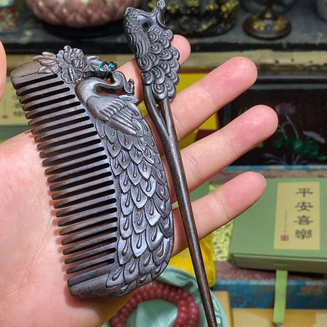 大叶紫檀（黑酸枝木类）