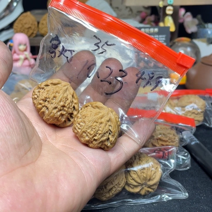 文玩核桃把件1***3宫灯