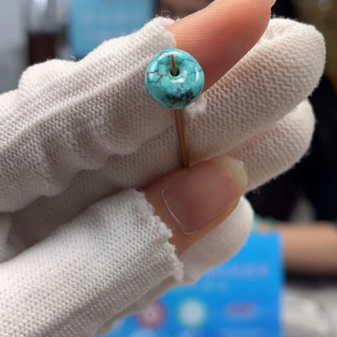 绿松石未镶嵌挂件