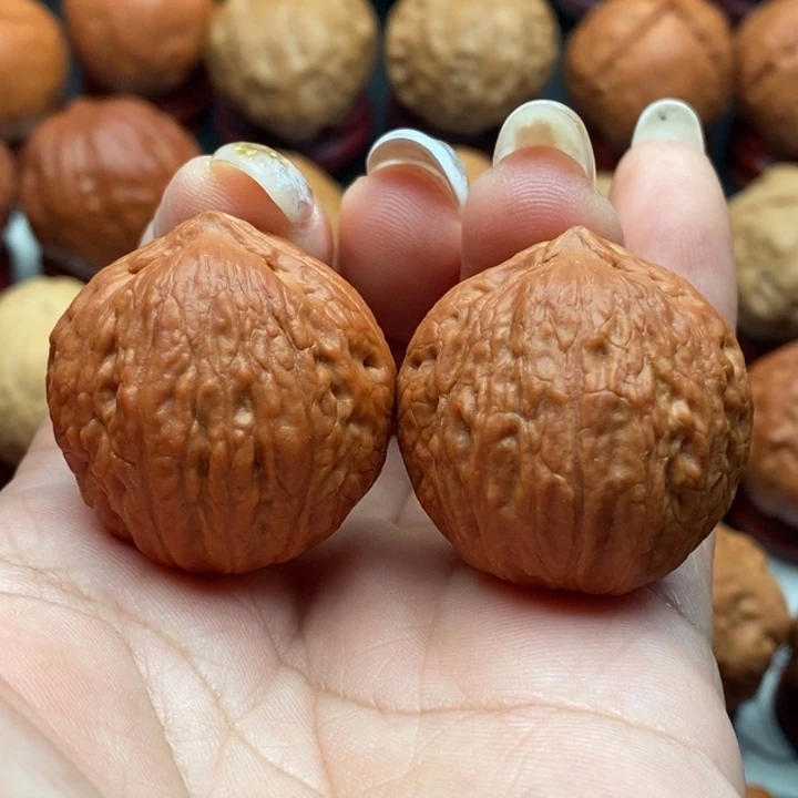 核桃精品文玩核桃手捻蚂蚁纹