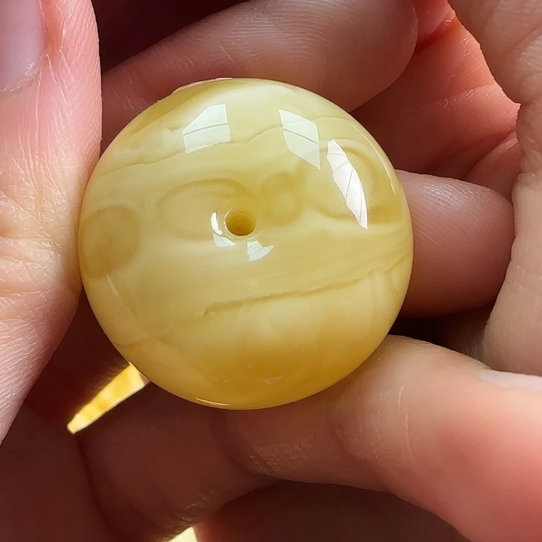 蜜蜡未镶嵌珠宝奇石