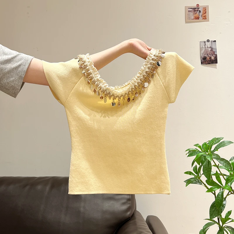 黄色小众设计感针织短袖t恤女夏2025新款一字肩钉珠独特别致上衣