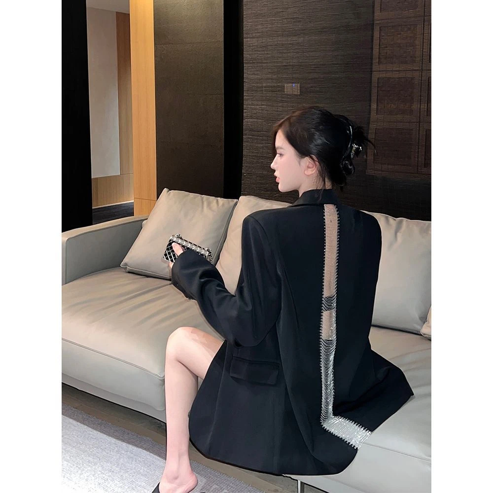 黑色高级感收腰显瘦西装外套女2025春季时尚新款设计小众西服上衣