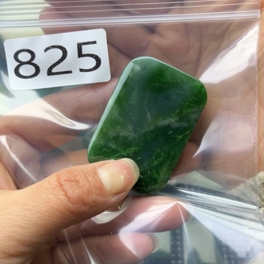 和田玉未镶嵌珠宝半成品