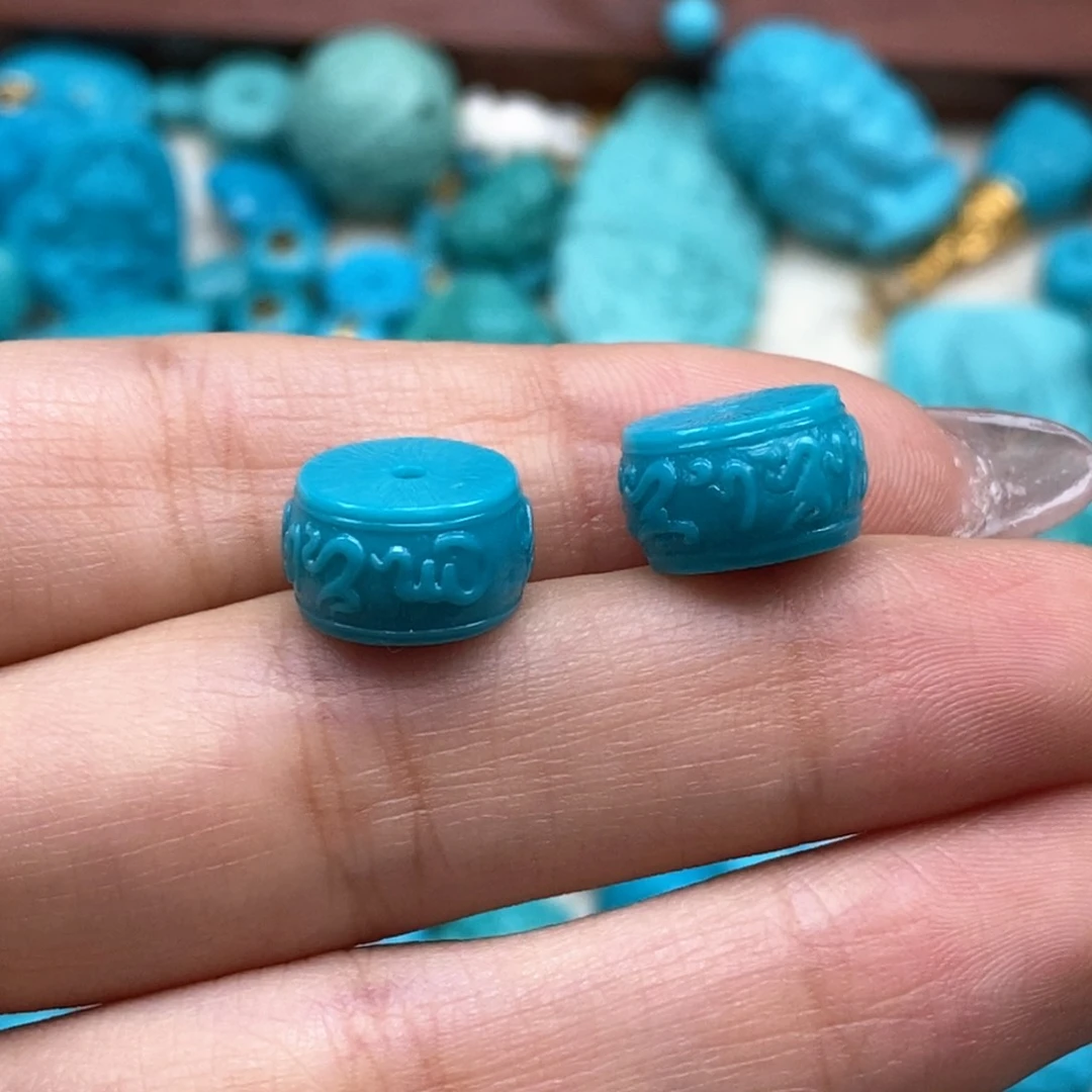 绿松石颈饰未镶嵌