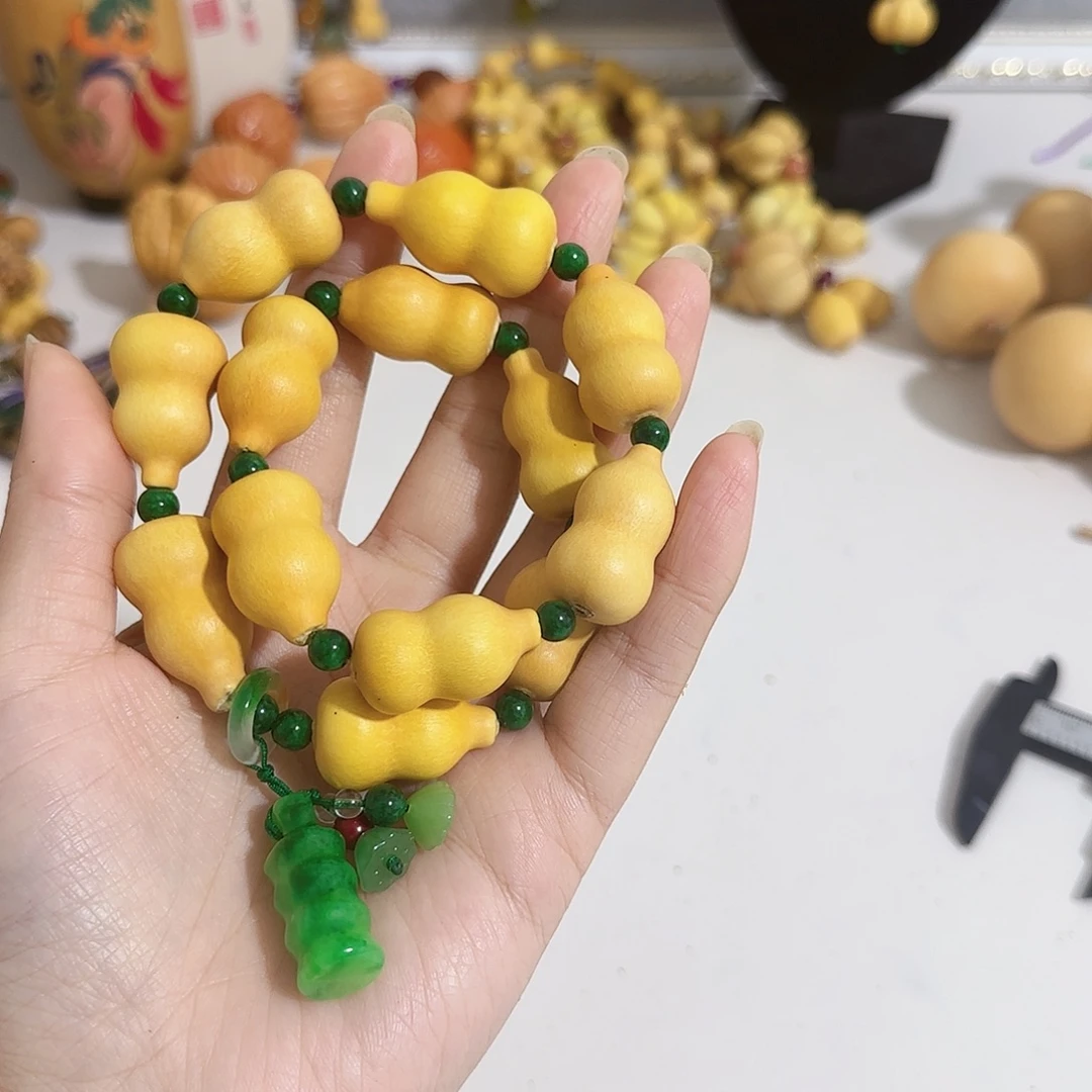 乔***莉素皮奶嘴葫芦一首216元