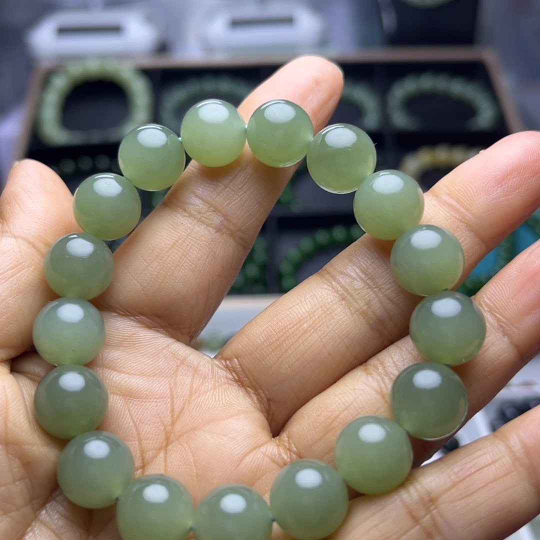 和田玉未镶嵌手链