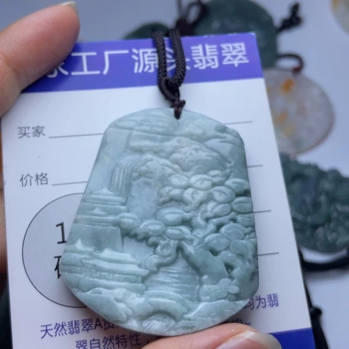 翡翠颈饰未镶嵌翡翠