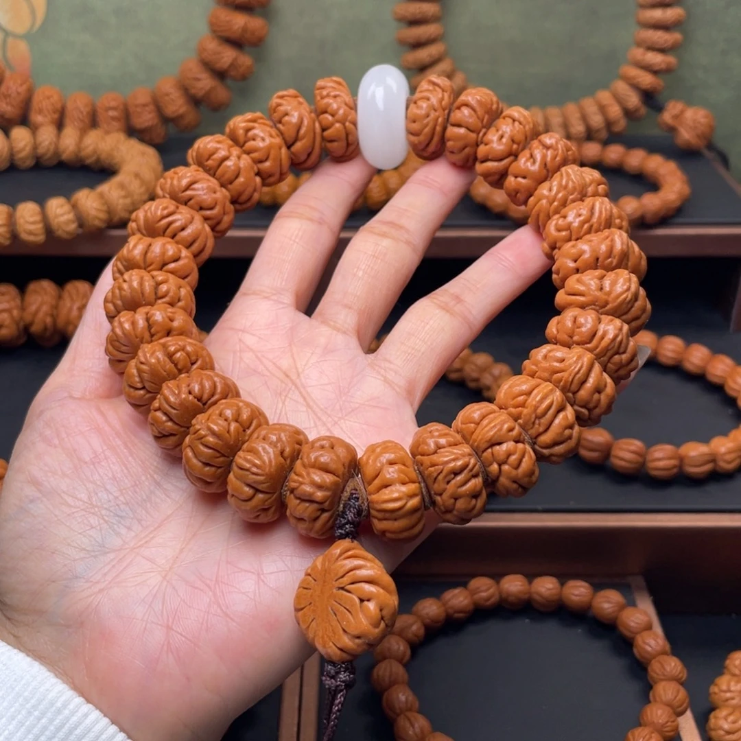 桃核手串20白玉龙