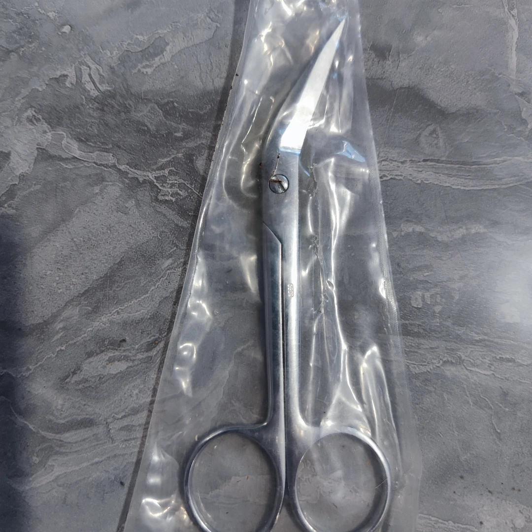 【351】歪嘴小剪刀