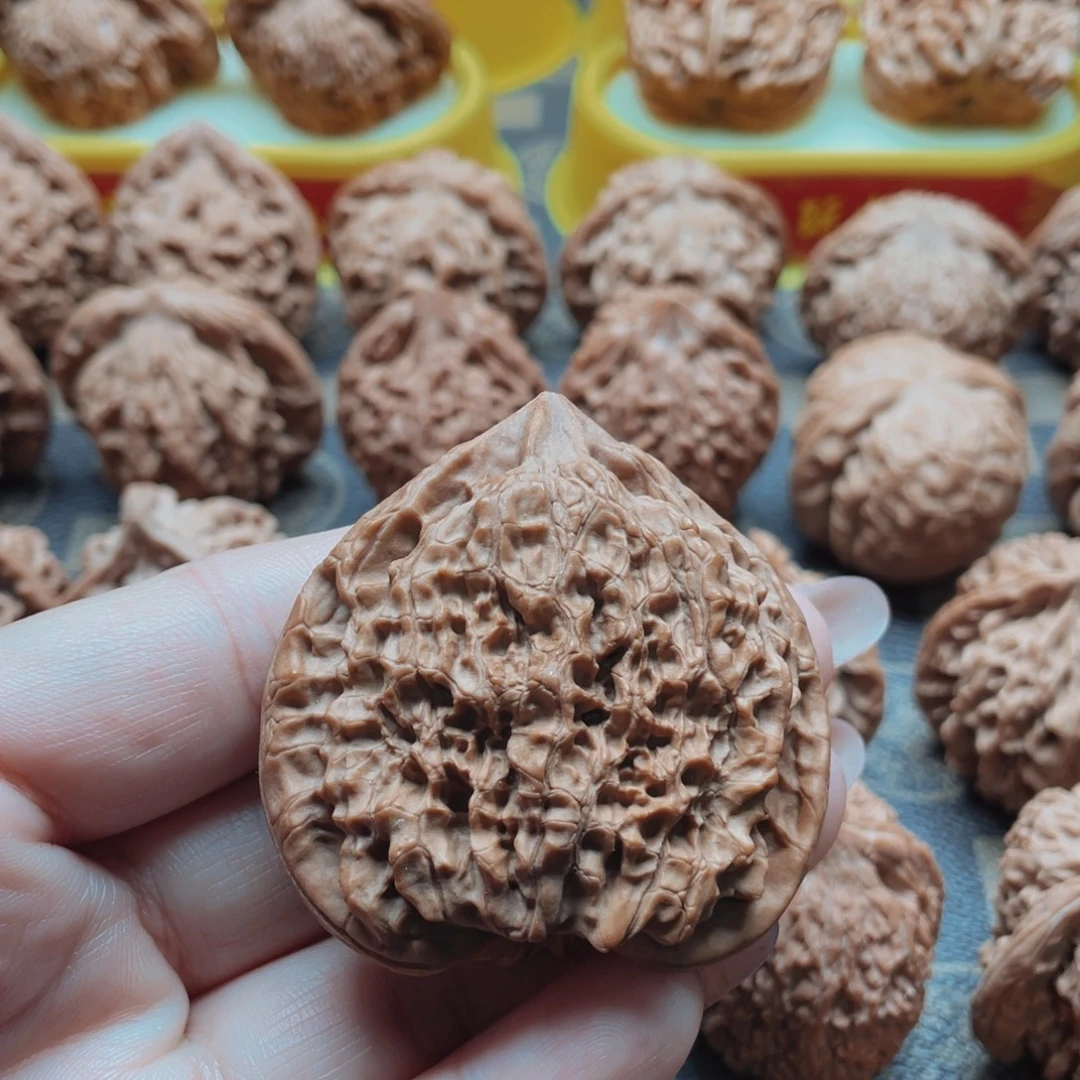 把件桃核桃心挂饰