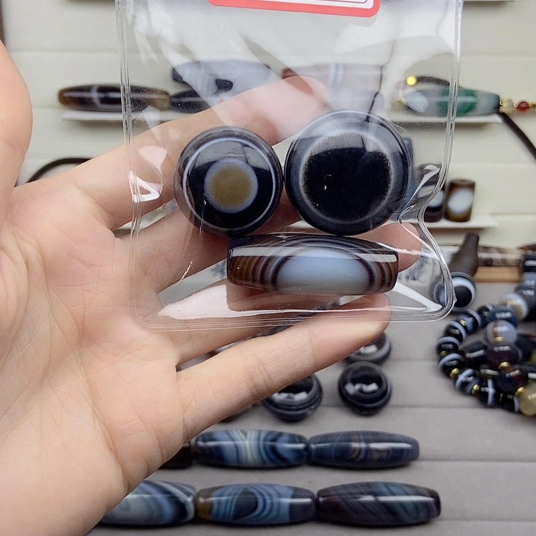 锦***美玛瑙/玉髓未镶嵌颈饰