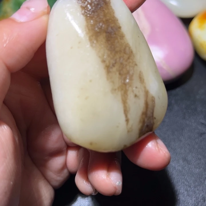和田玉未镶嵌珠宝奇石