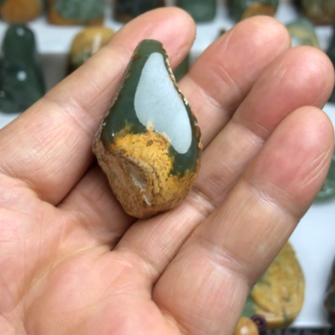 【闪购商品】岫岩河磨玉（透闪石质玉）未镶嵌挂件