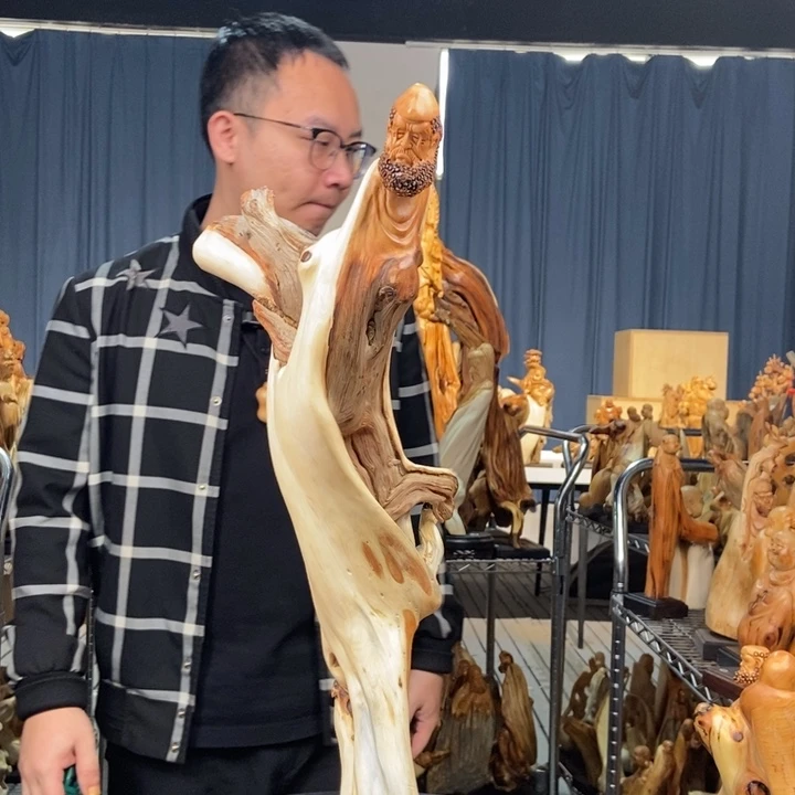 柏木（崖柏）随型摆件