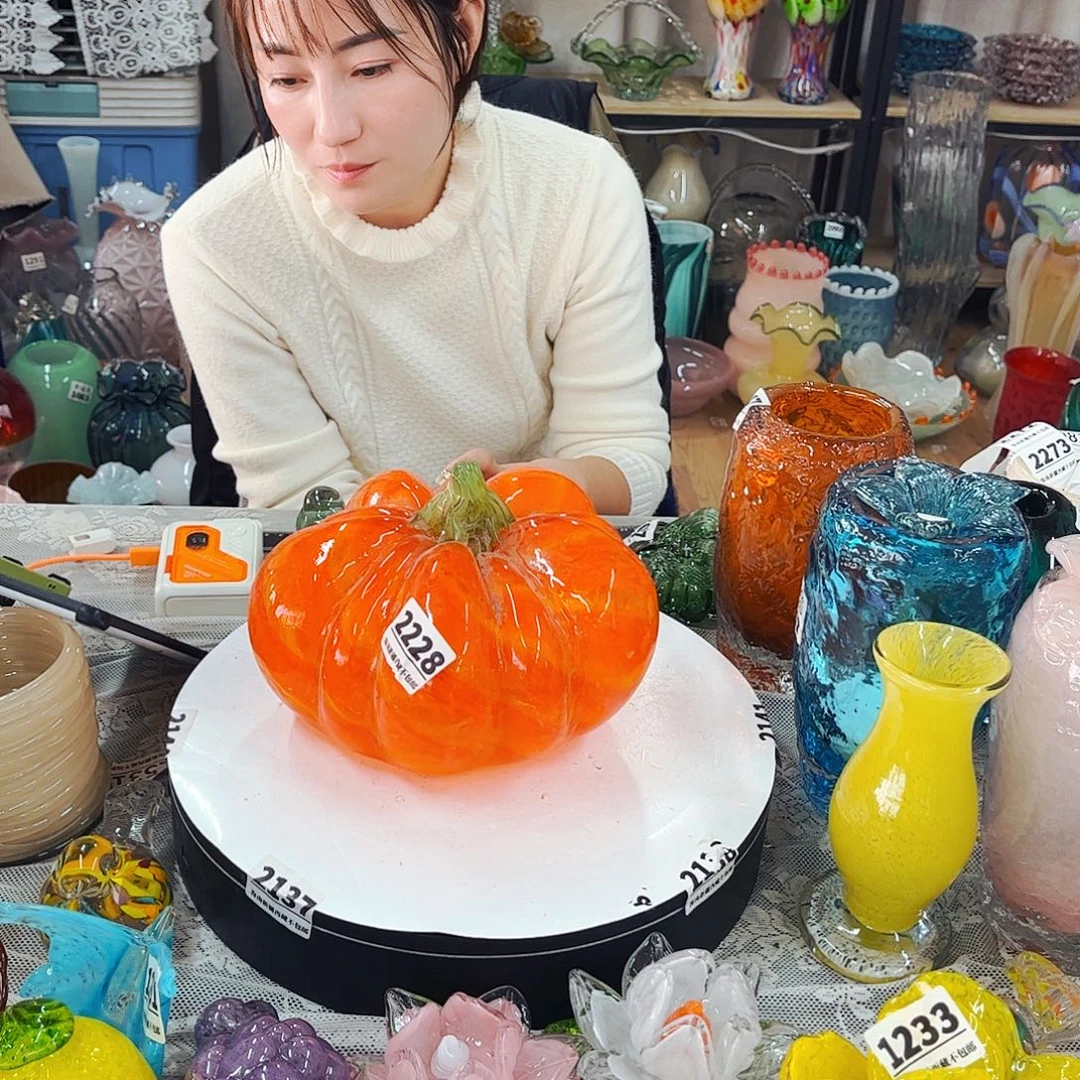 2228 家悦琉璃工艺品不完美