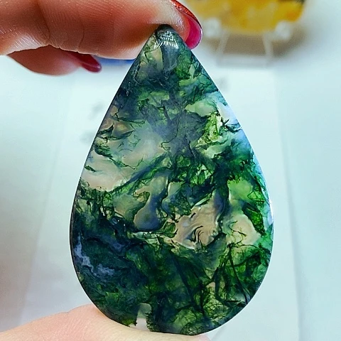 玛瑙/玉髓颈饰未镶嵌老*长