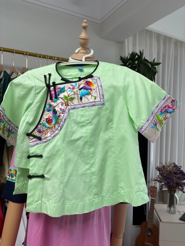 苗族刺绣单件上衣女童