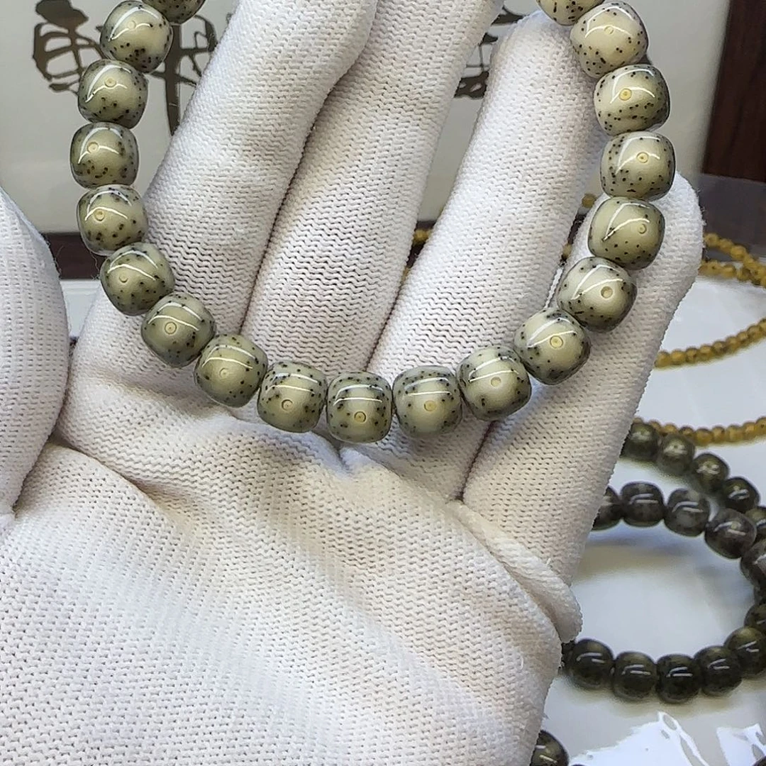 手串星月菩提卡9绿包白糯冰黄金瞳针尖星