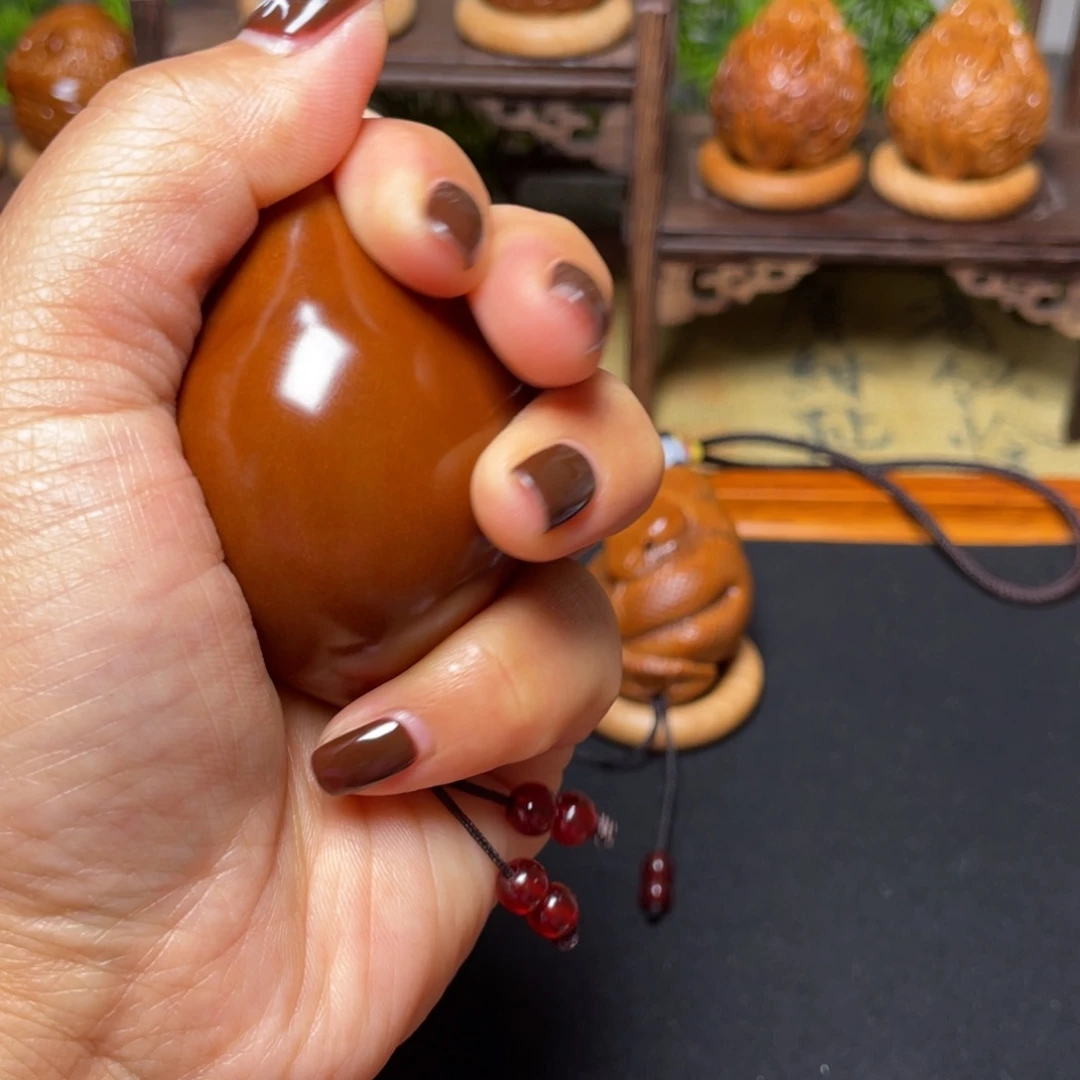 橄榄核吊坠蝴蝶44穿配