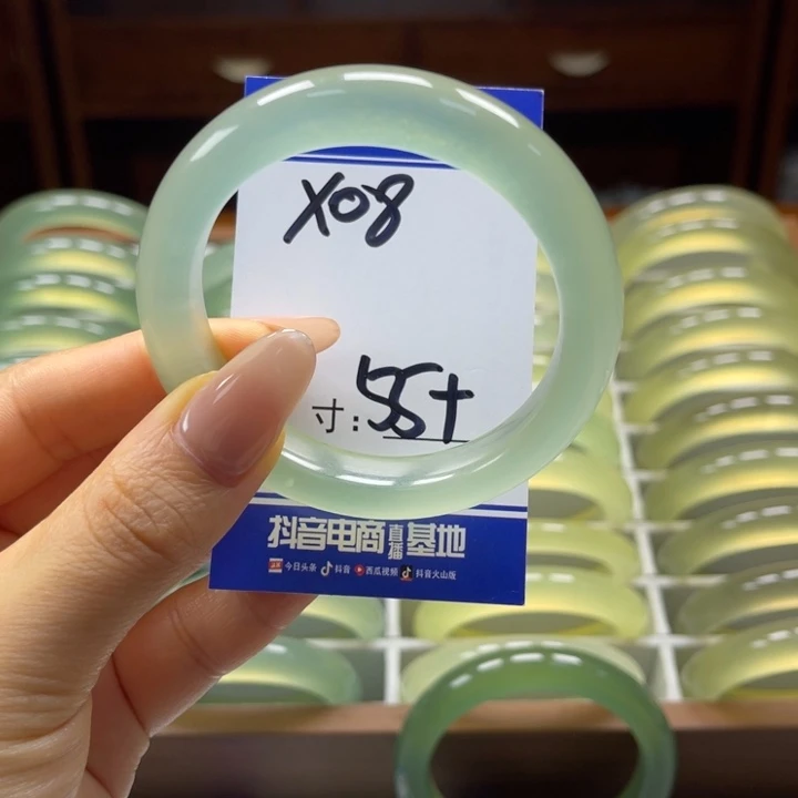 *****蛇纹石玉未镶嵌手镯