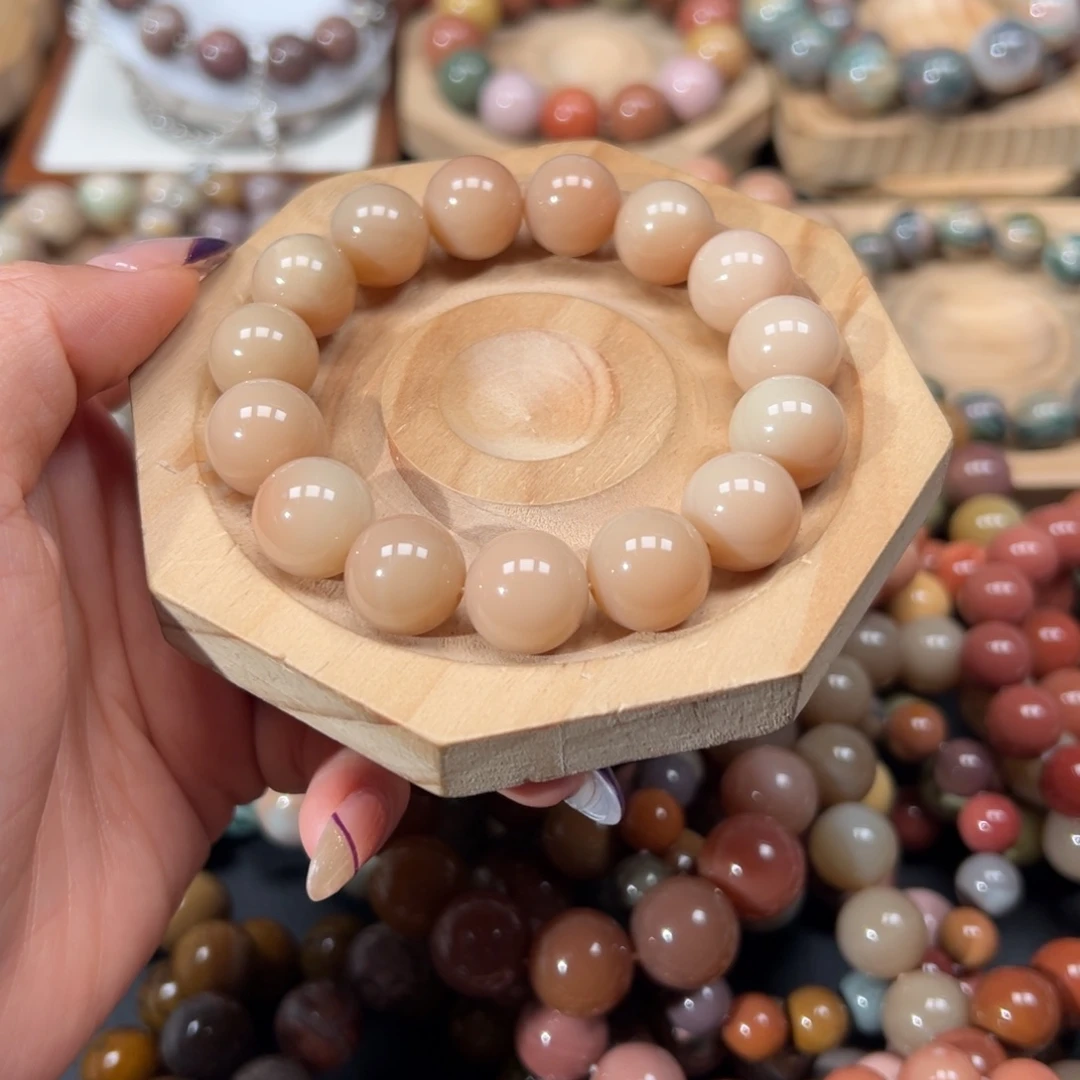 皓***辰石英质玉未镶嵌手链118