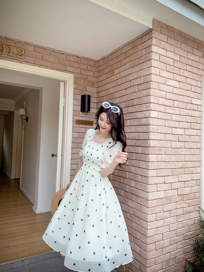 法式方领(不漏背)短袖碎花气质收腰显瘦小清新公主袖小众长裙