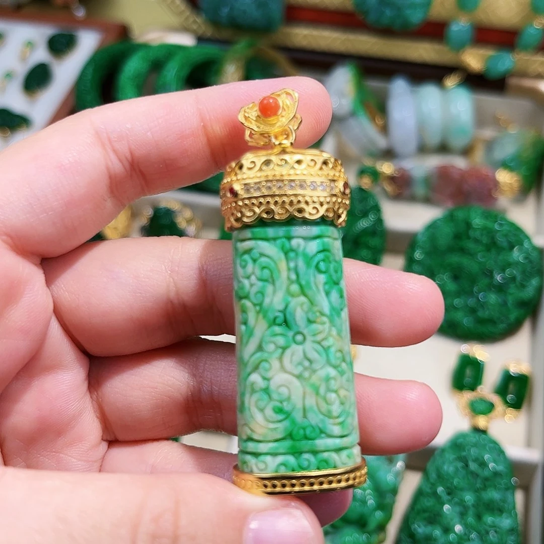 【闪购商品】翡翠未镶嵌吊坠(不含链)