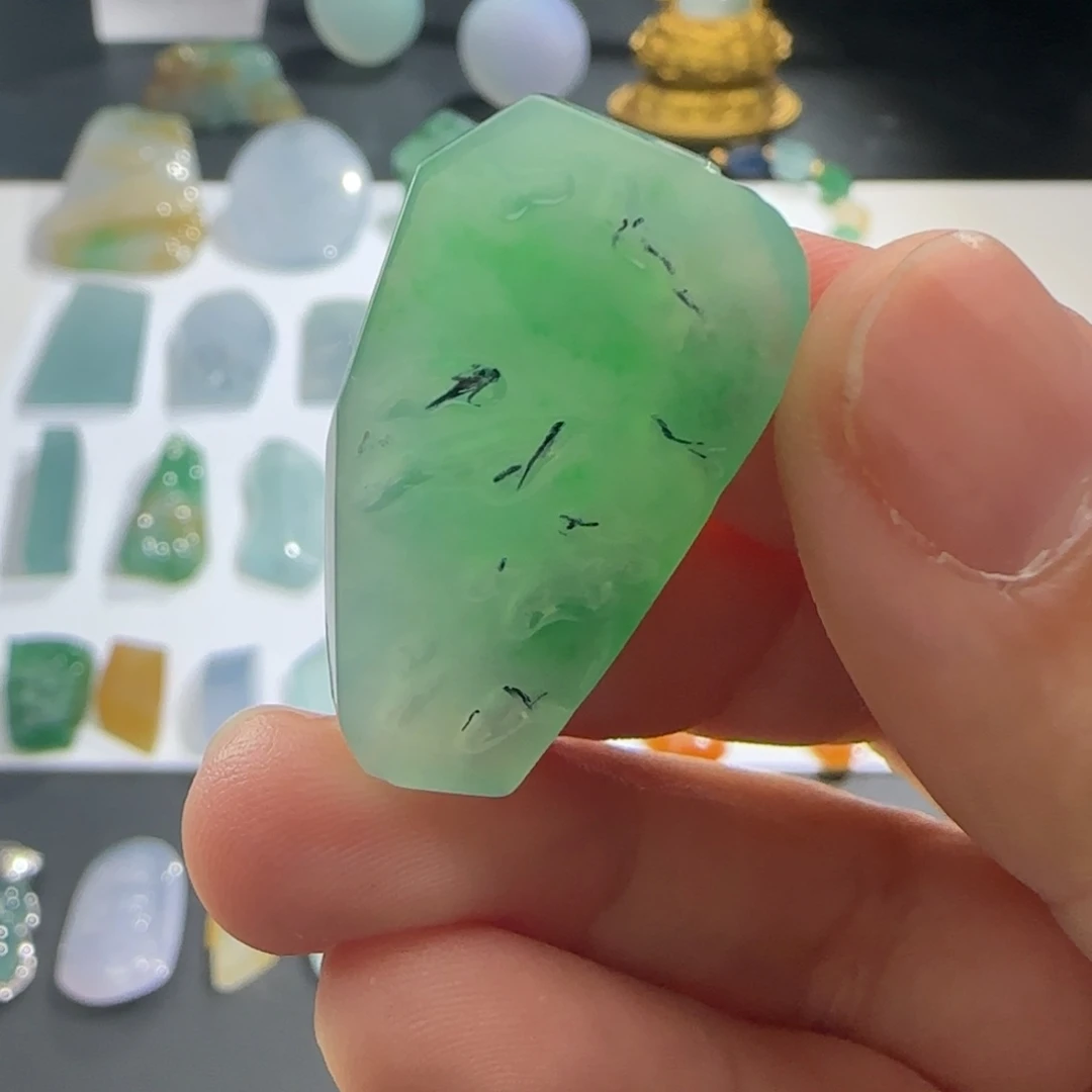 定制翡翠未镶嵌材料