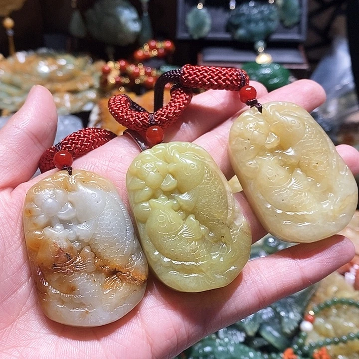 岫玉未镶嵌毛衣链