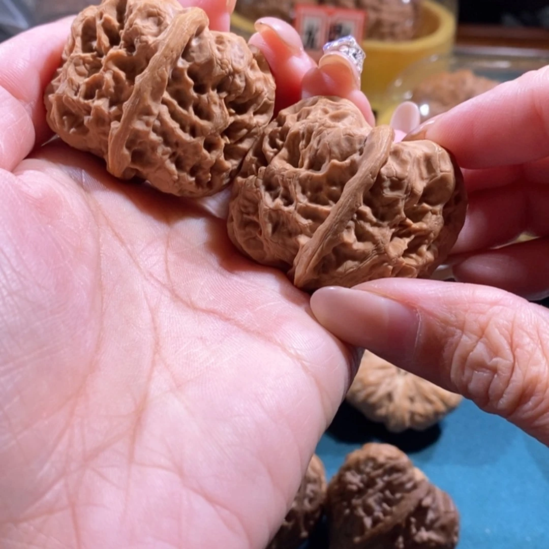 【闪购商品】文玩核桃吊坠情**己金钟