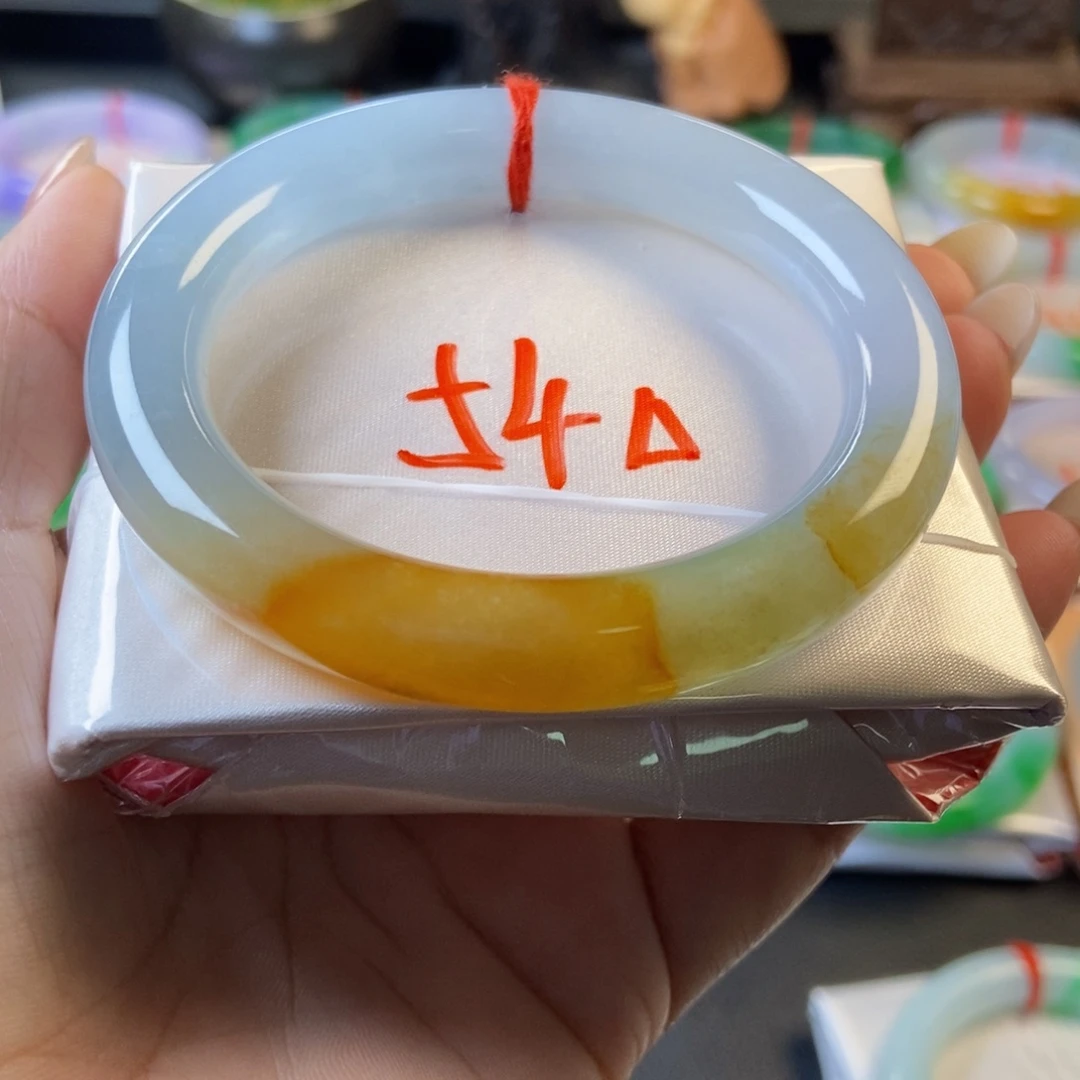 翡翠未镶嵌手镯26冰胶圆条飘黄翡