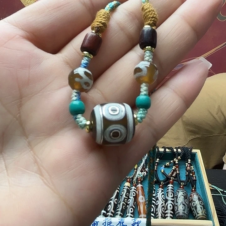 合金颈饰玛瑙/玉髓