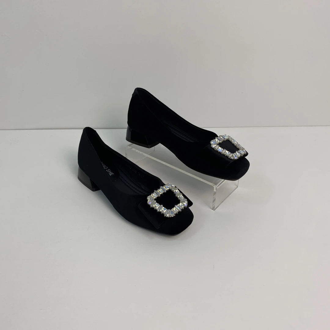 H183春秋新款时尚水钻方扣粗跟单鞋F