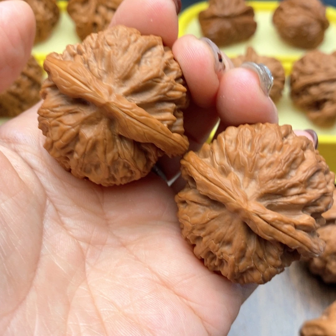 文玩核桃把件40尺金麒麟