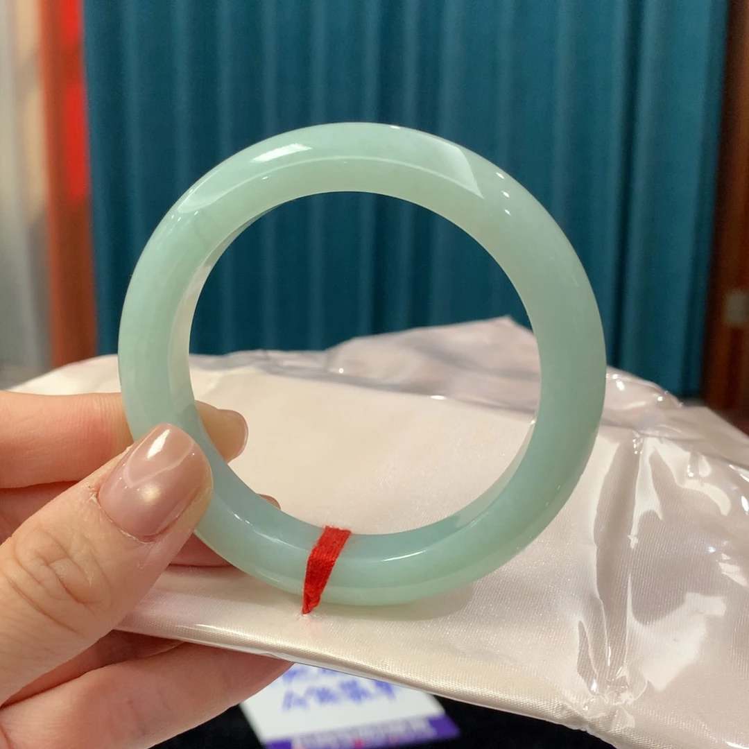 未镶嵌手镯翡翠完美者慎拍 圈口55