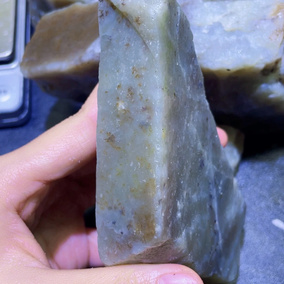 和田玉未镶嵌珠宝半成品