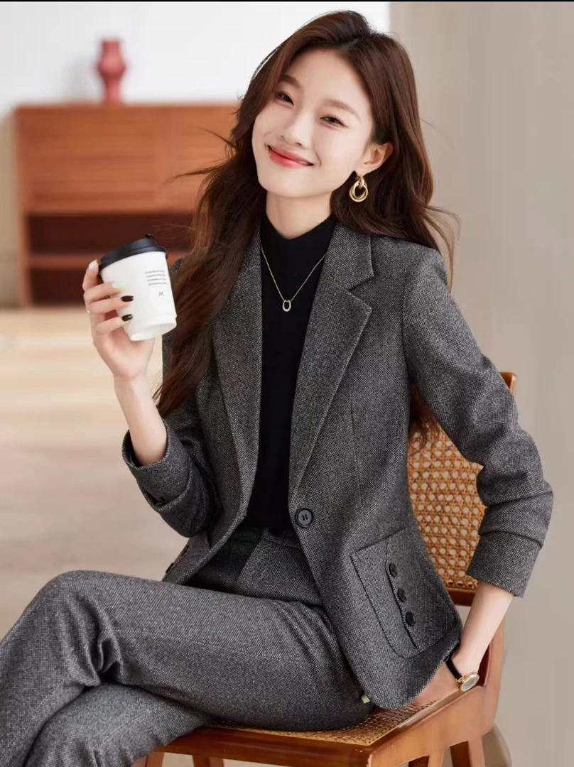 毛呢西装外套女2025新款秋冬加厚高级职业气质酒店工作服西服套装