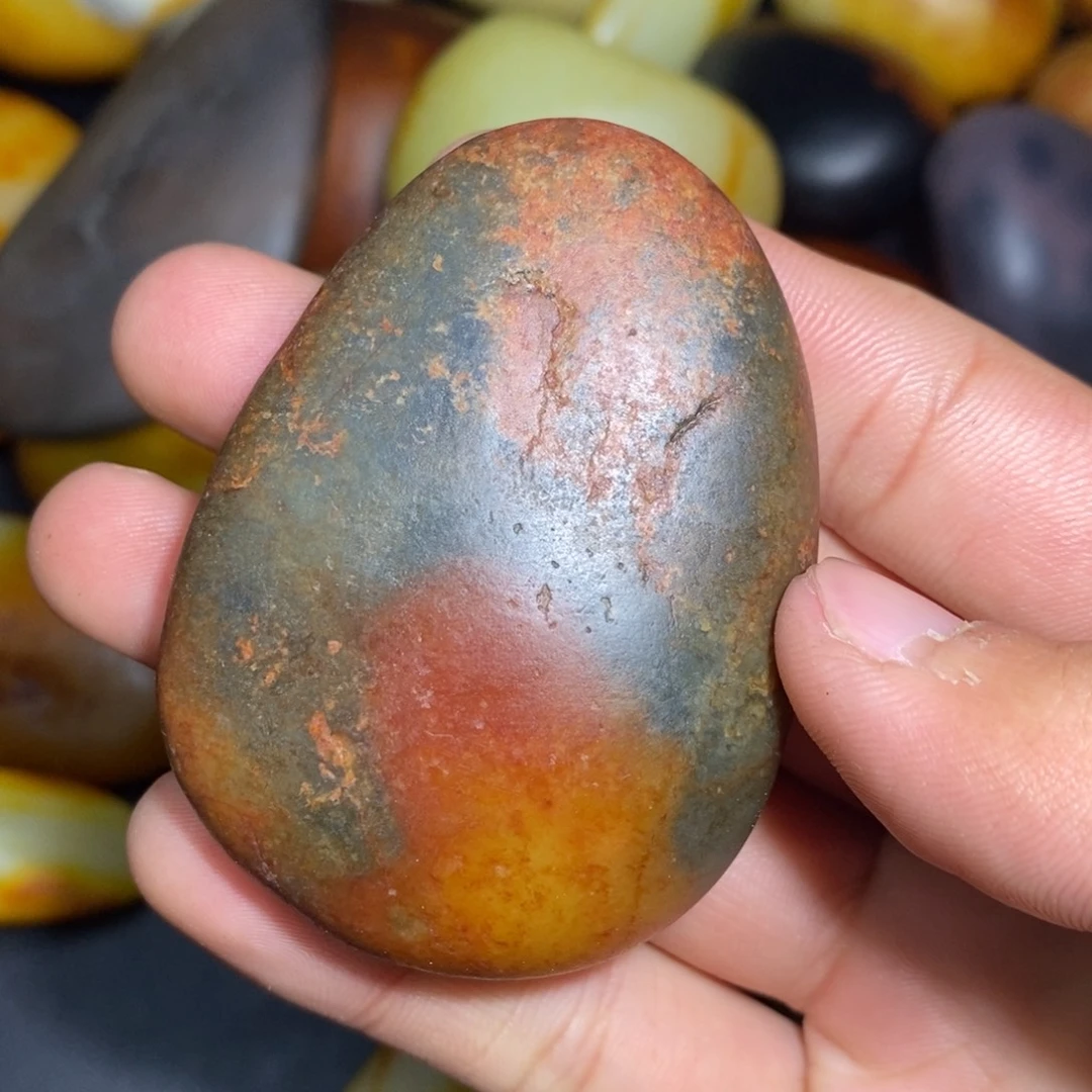 和田玉未镶嵌珠宝奇石