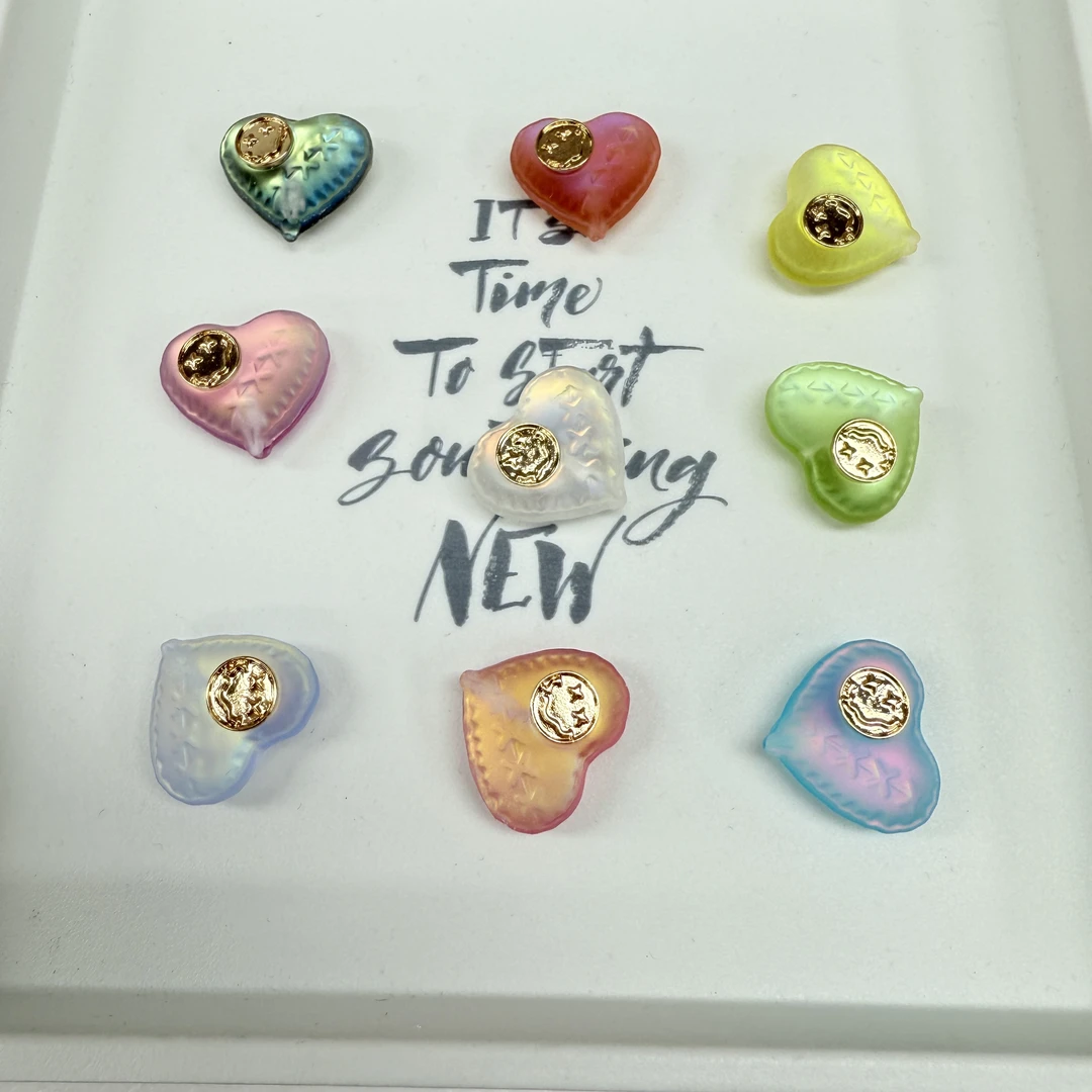 韩国胶定制款82 发光笑脸合金磨砂爱心通孔 DIY配件