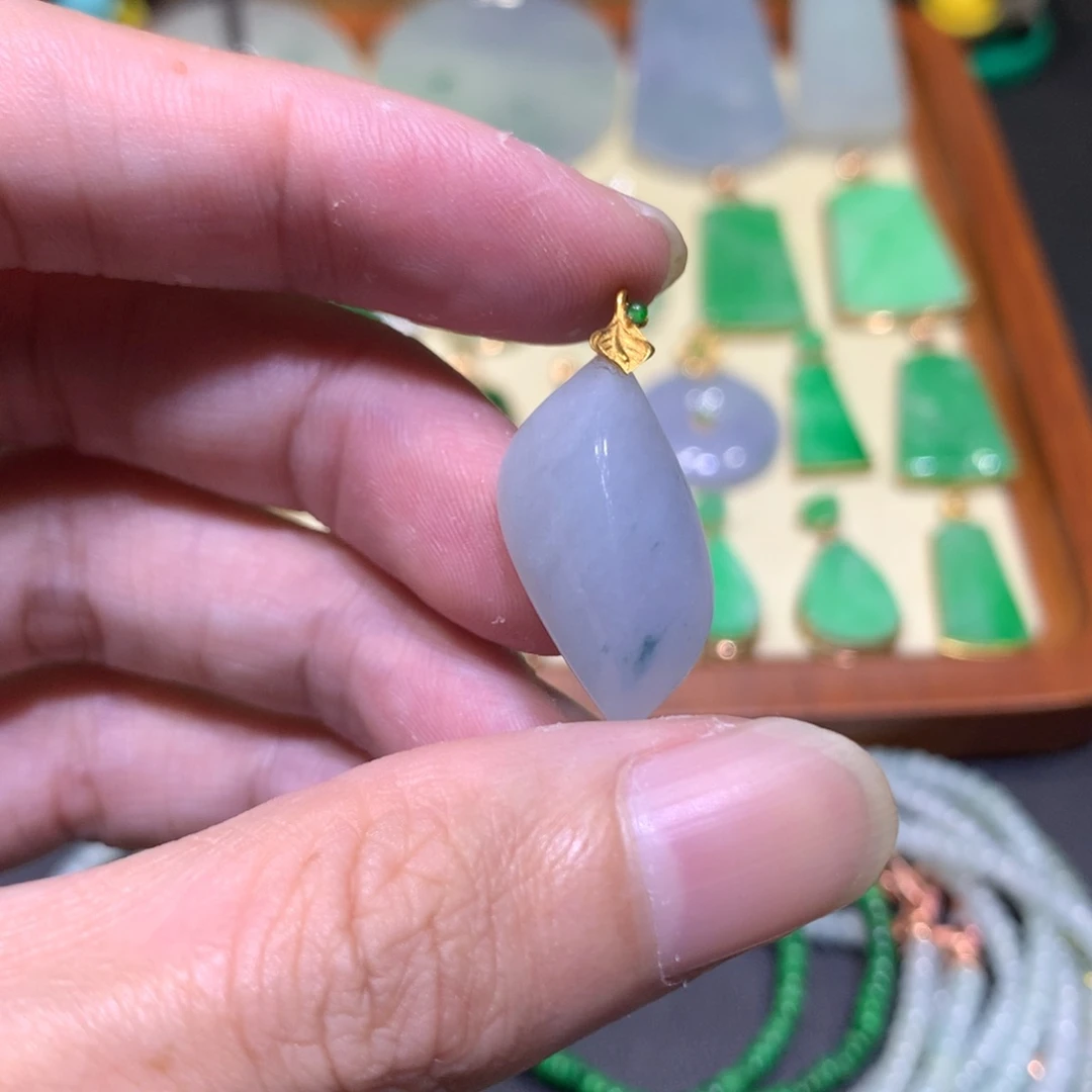 翡翠18K金镶嵌吊坠(不含链)