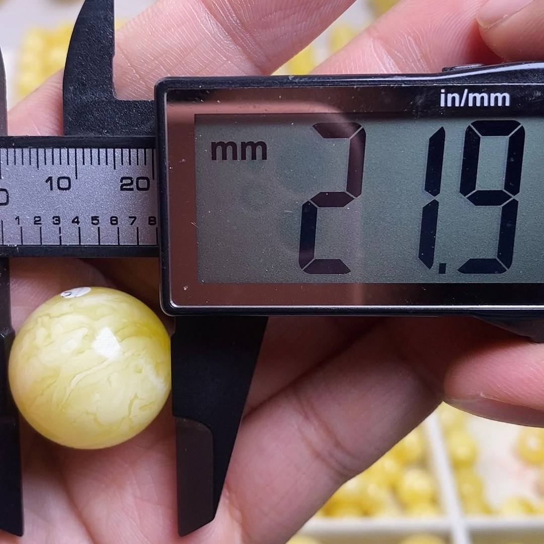 裸石琥珀未镶嵌蜜蜡圆珠