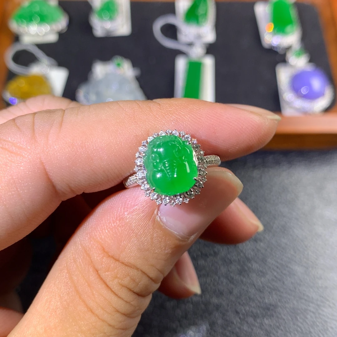 翡翠18K金镶嵌戒指翡翠