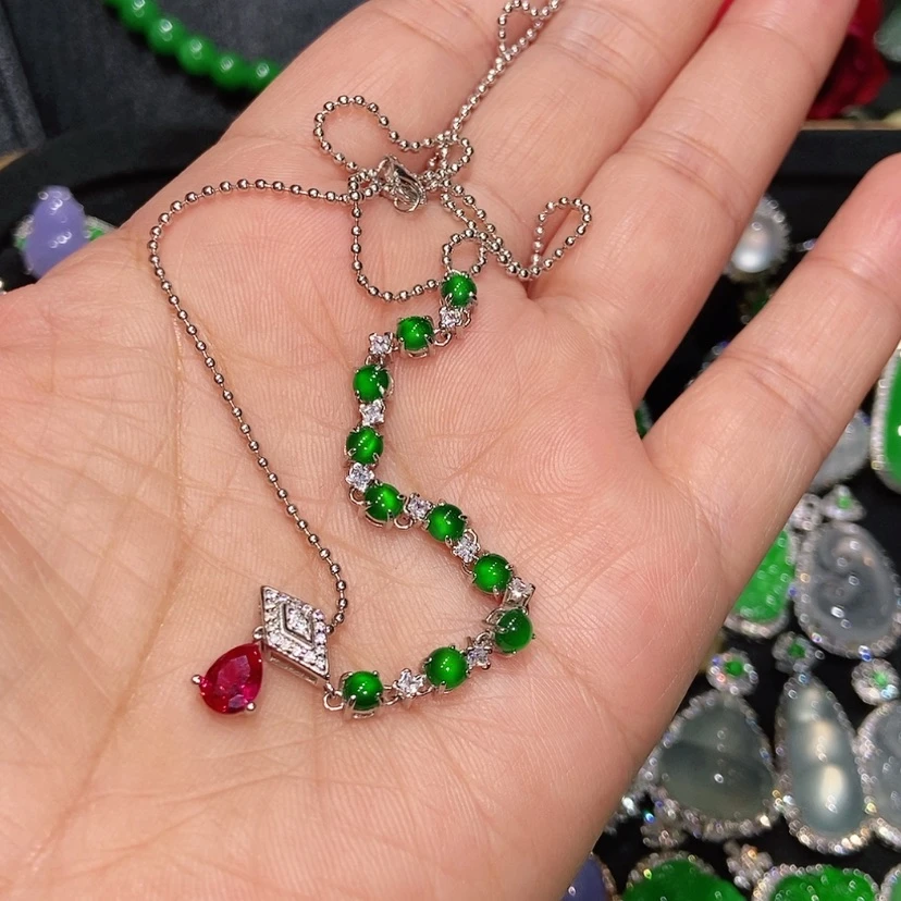 【闪购商品】翡翠颈饰未镶嵌天然翡翠