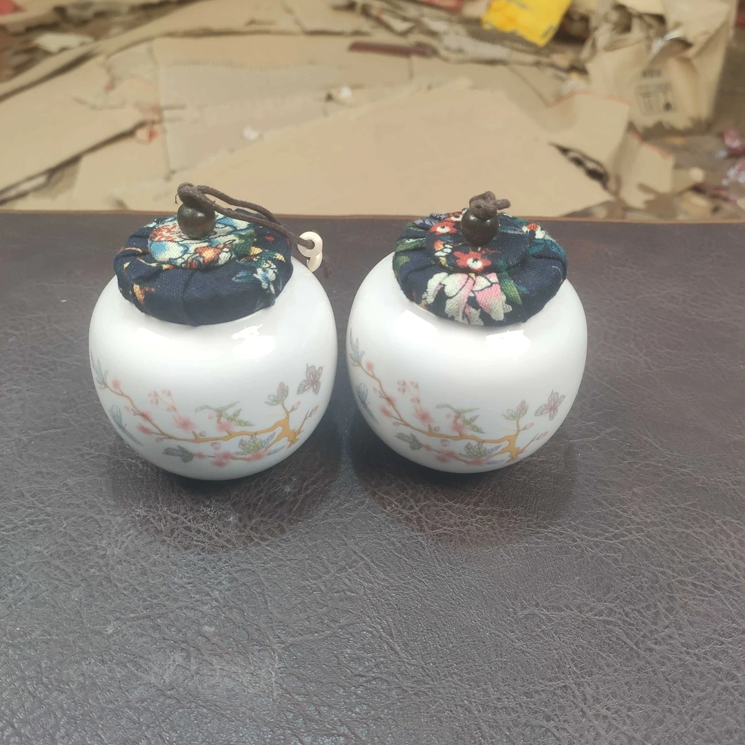 中式复古白瓷紫藤花茶叶罐（一对装）密封防潮适合红茶绿茶收纳