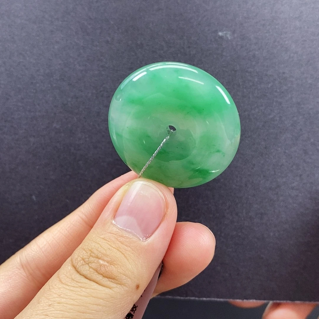 石英质玉未镶嵌颈饰