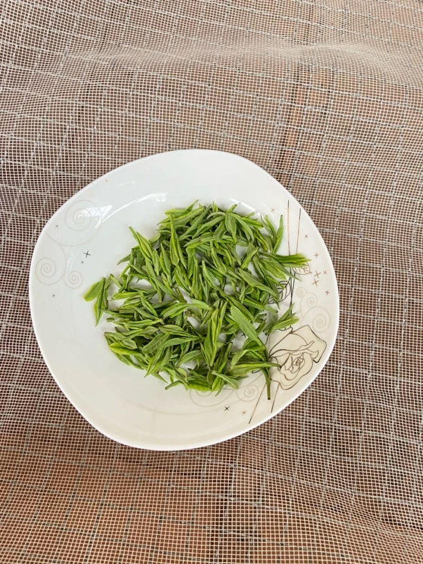 【A88】安吉白茶2025年原产地昆铜产区头采高货顶芽背靠普罗坞