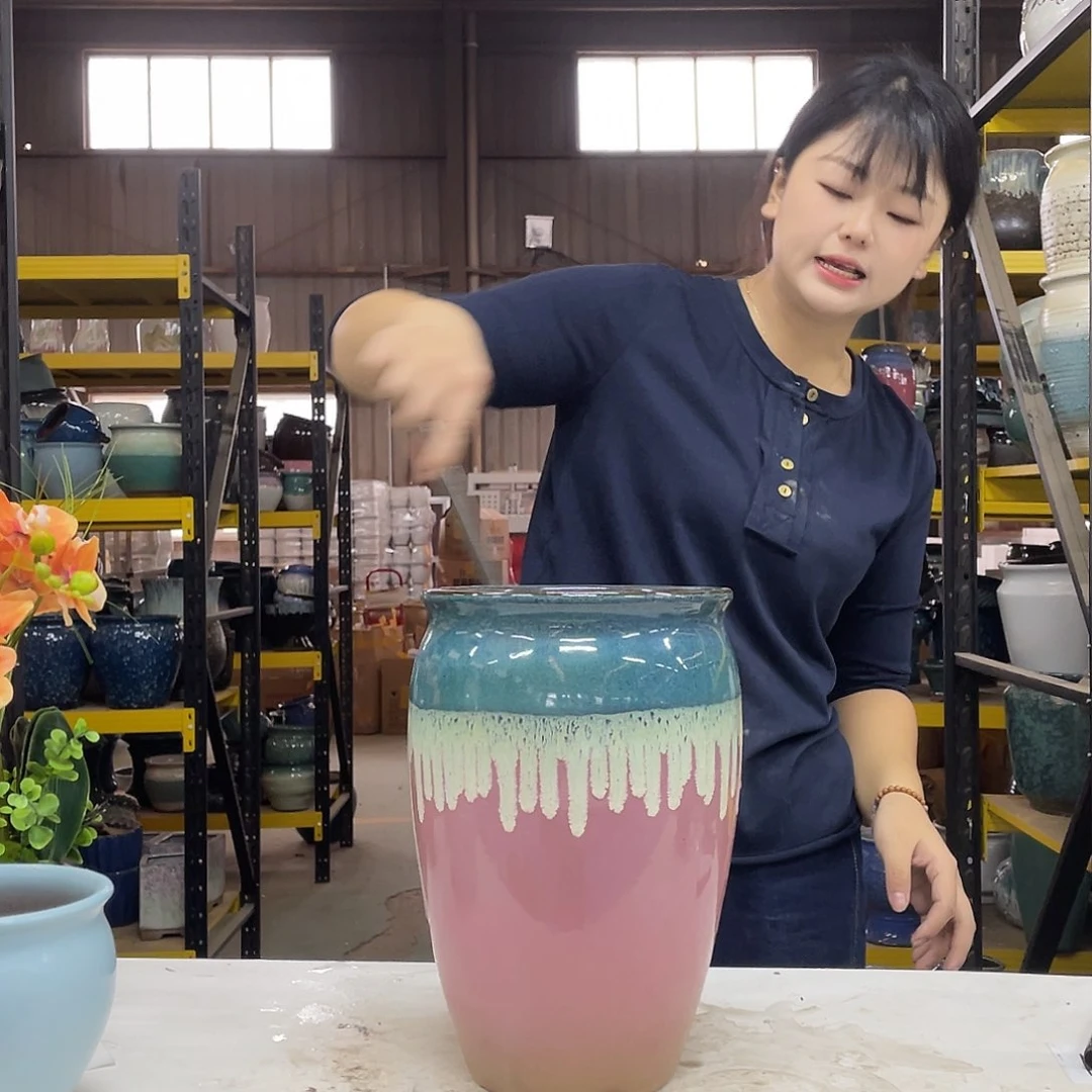 19.30 宜兴紫砂花盆