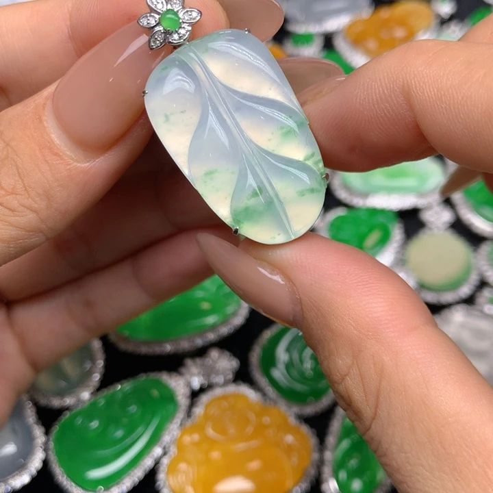 翡翠18K金镶嵌吊坠(不含链)