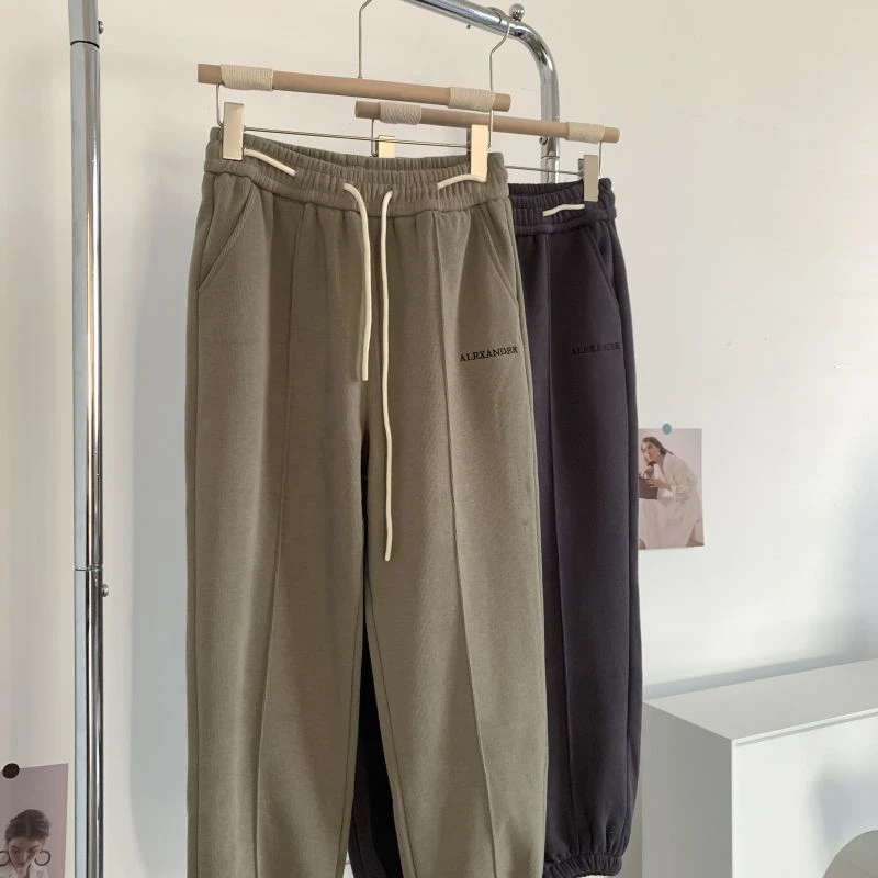 8285两色字母休闲裤